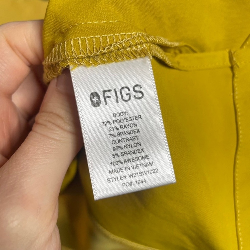 FIGS Catarina Light Gold Yellow V-Neck Scrub Top XS Limited Edition RN CNA VET - Picture 5 of 5